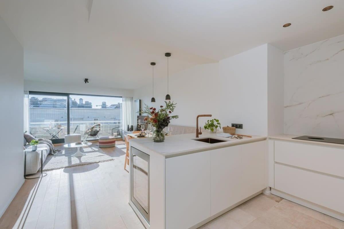 Stunning And Modern Apartment With Sunny Balcony Knokke-Heist Ngoại thất bức ảnh