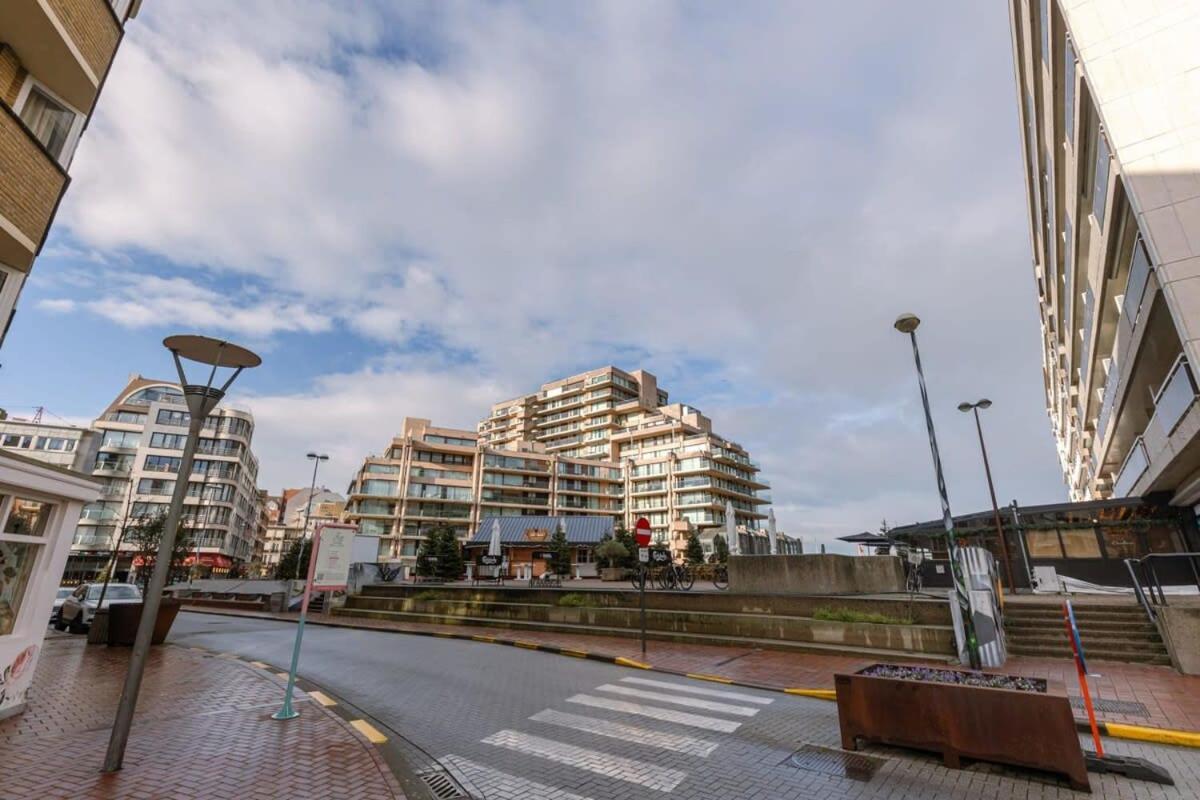 Stunning And Modern Apartment With Sunny Balcony Knokke-Heist Ngoại thất bức ảnh